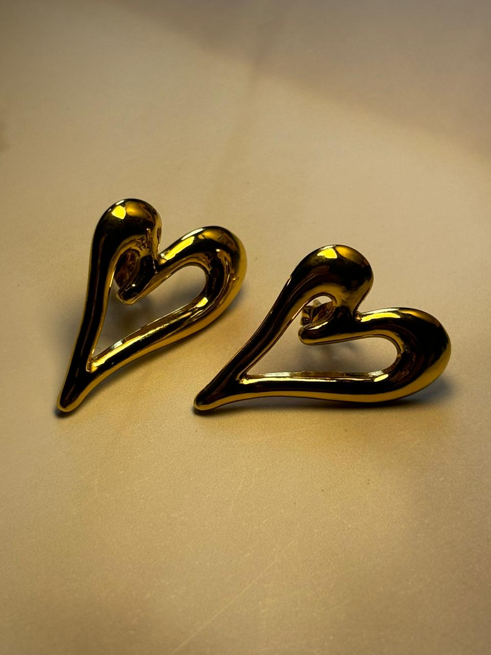 Chunky Gold Textured Heart Hoop Earrings - Bold Vintage-Style Huggies