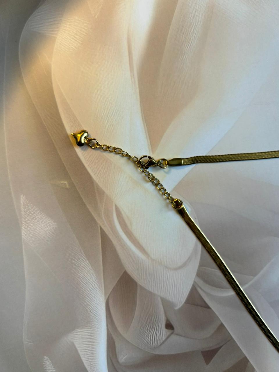 🌟 Sleek Golden Snake Chain Necklace – Minimalist & Premium Look