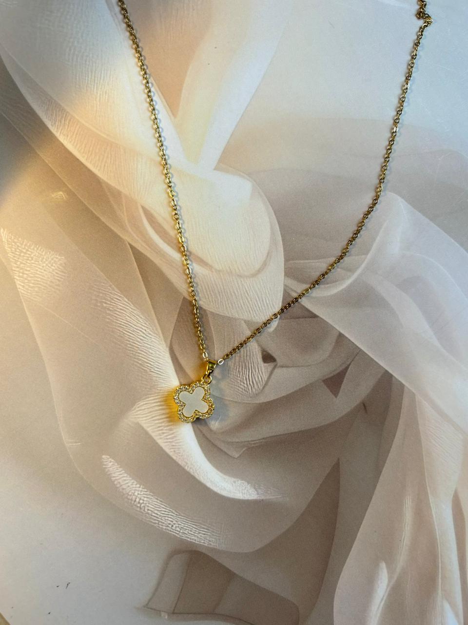 Golden Clover Elegance Pendant