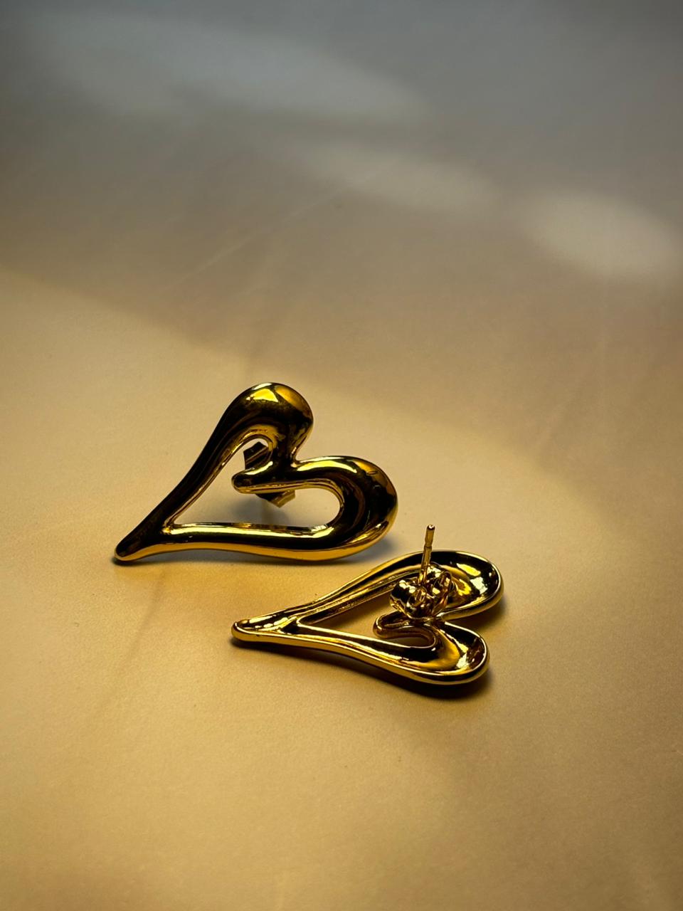 Chunky Gold Textured Heart Hoop Earrings - Bold Vintage-Style Huggies
