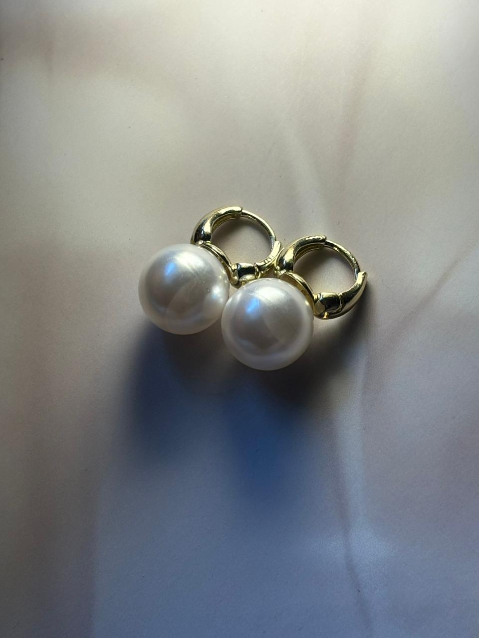 Classic Pearl Drop Hoop Earrings – Gold Plated Stainless Steel✨