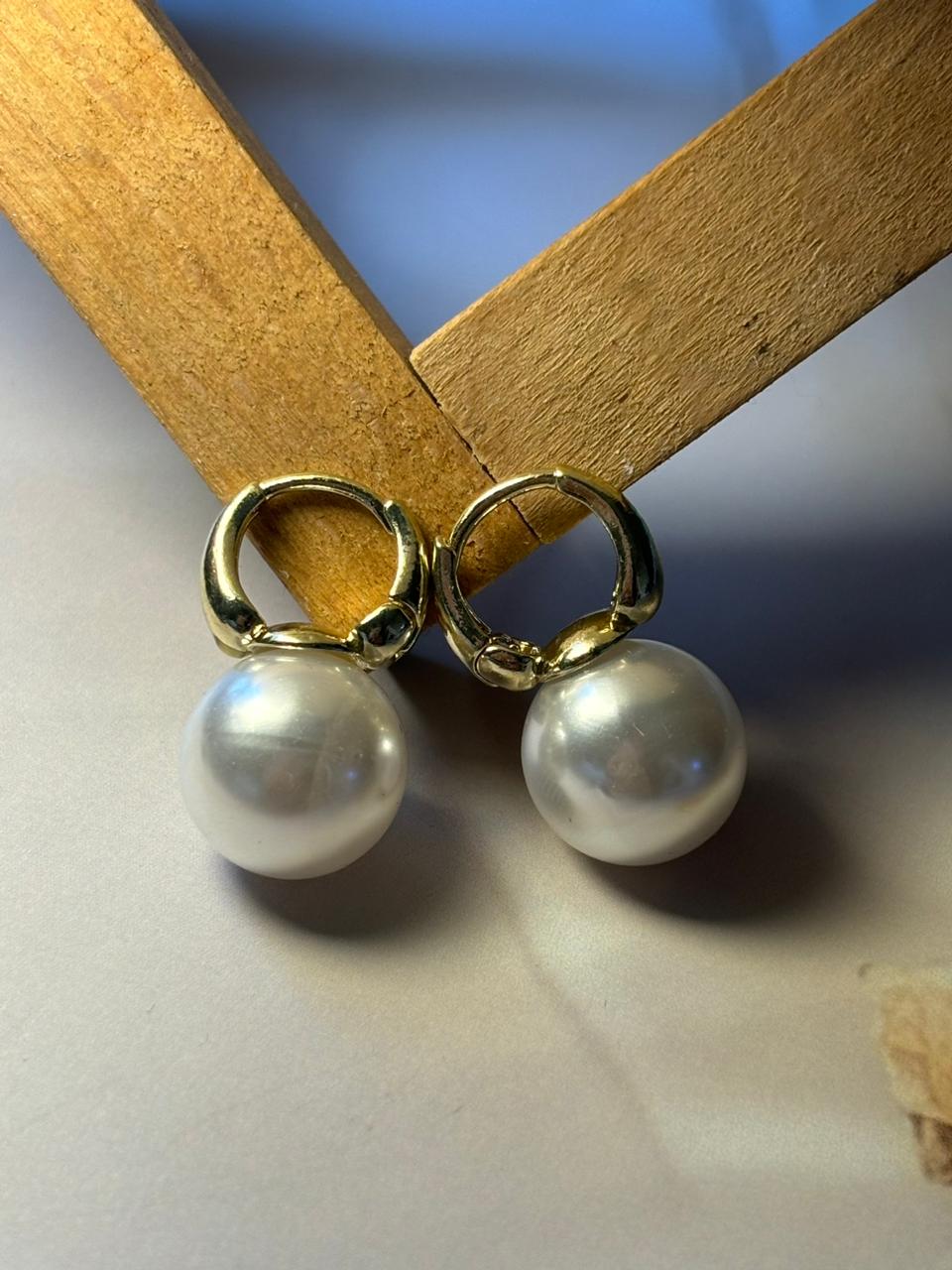 Classic Pearl Drop Hoop Earrings – Gold Plated Stainless Steel✨